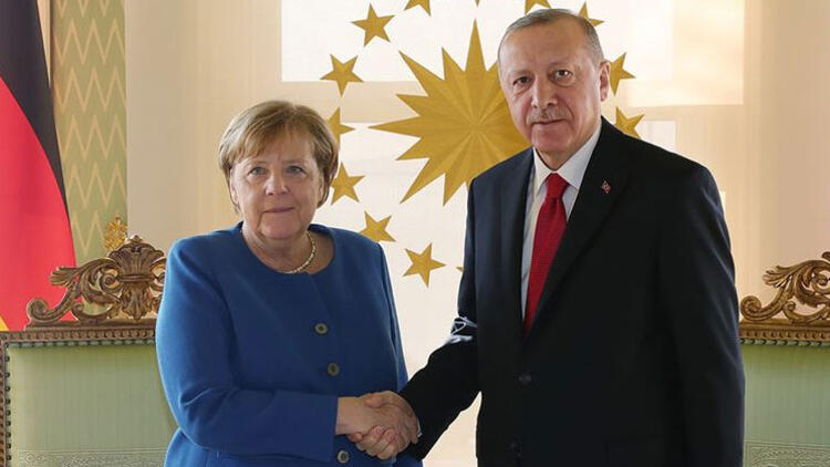 Επίσκεψη Μέρκελ στην Τουρκία: Με επέκταση του λιβυκού χάους στη Μεσόγειο προειδοποιεί ο Ερντογάν - Media