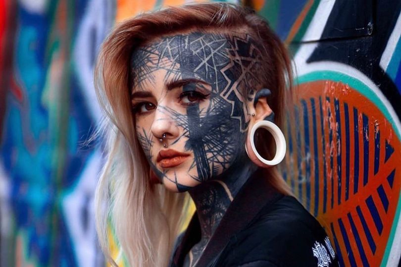 Η μητέρα του Νεϊμάρ χώρισε τον σύντροφό της γιατί είχε σχέση και με άνδρες - Media