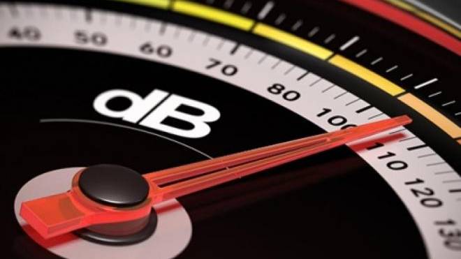 Πάτρα: Χειροπέδες σε υπεύθυνο καταστήματο για ηχορύπανση - Media