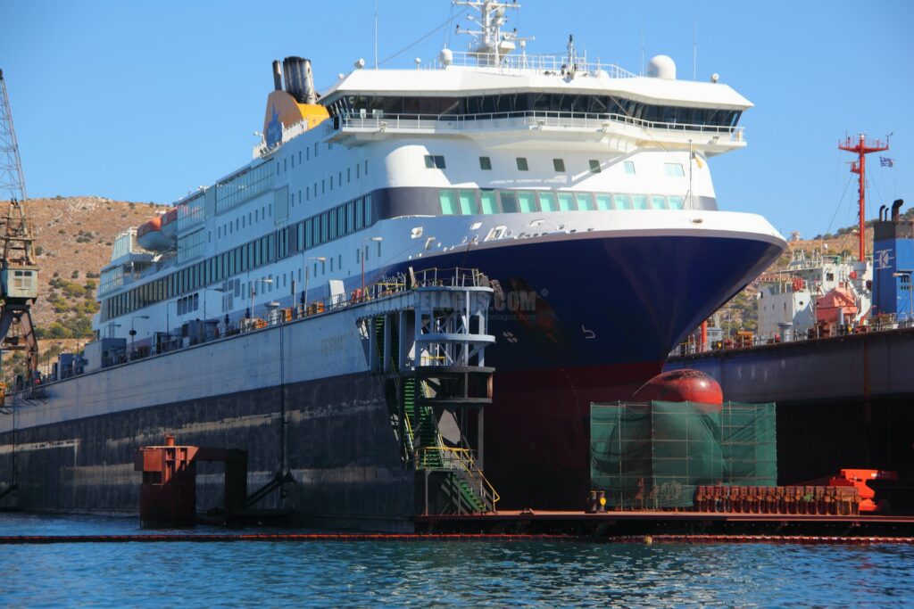 Αλλάζουν σινιάλο τα πλοία Νήσος Μύκονος και Νήσος Χίος - Γίνονται Blue Star Ferries  - Media