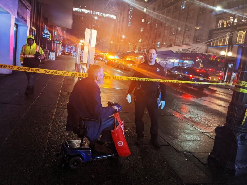 ΗΠΑ: Νέο μακελειό στο Σιάτλ από πυροβολισμούς - Νεκρή γυναίκα, 7 τραυματίες (Videos) - Media