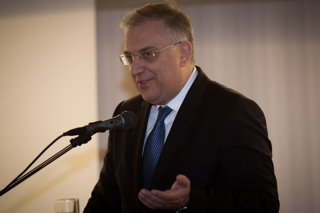 Θεοδωρικάκος: Δεν πρόκειται να ακολουθήσουμε τον Ερντογάν στο παραλήρημά του - Media