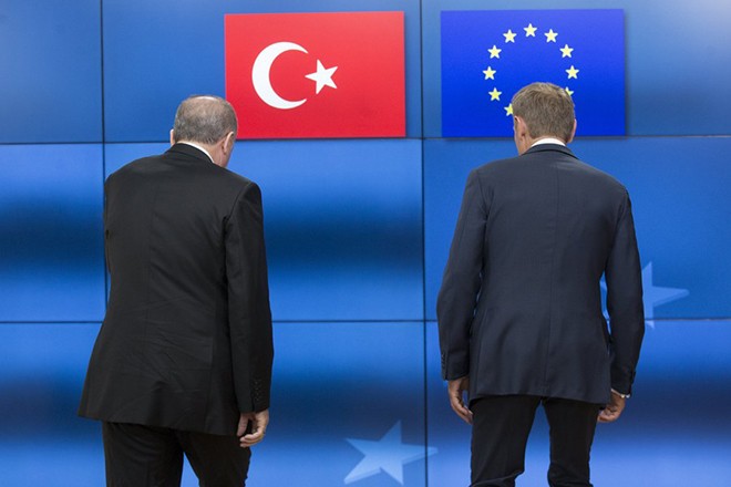 ΕΕ: Περικοπές των κονδυλίων για την προενταξιακή διαδικασία της Τουρκίας - Media
