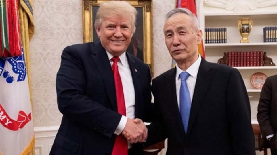 Υπεγράφη η «πρώτη φάση» της εμπορικής συμφωνίας ΗΠΑ-Κίνας - Παραμένουν έως τη «δεύτερη φάση» οι δασμοί  - Media