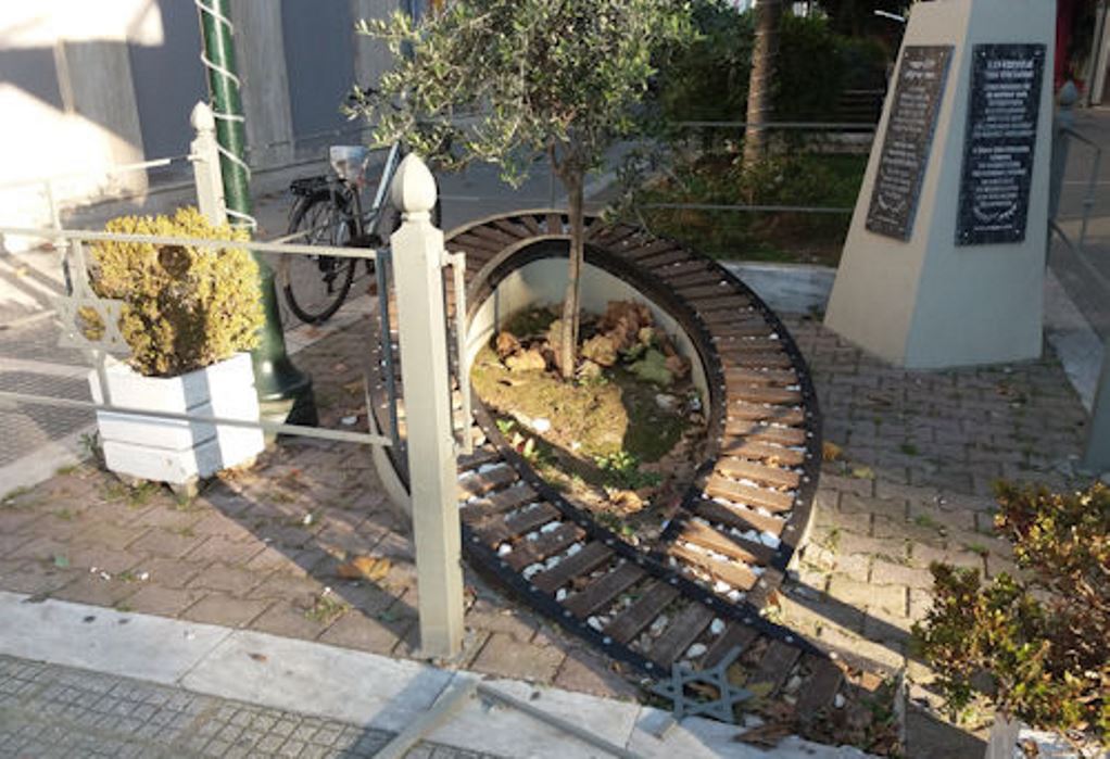 Νέα προσβολή εβραϊκού μνημείου στα Τρίκαλα - Οργή από το ΚΙΣΕ - Media
