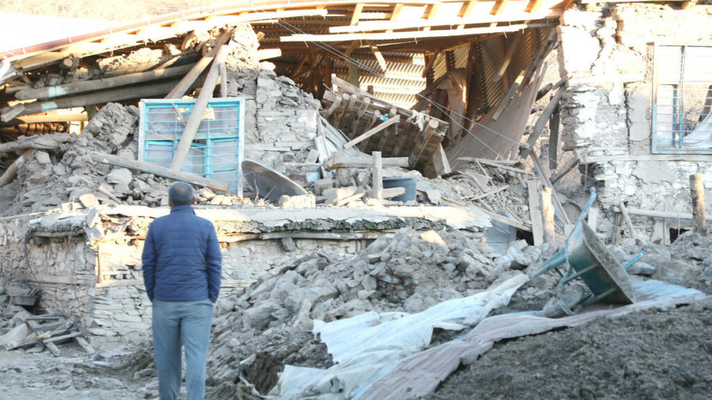 Σεισμός στην Τουρκία: Τέλος στις επιχειρήσεις διάσωσης - Θρήνος στα χαλάσματα - Media