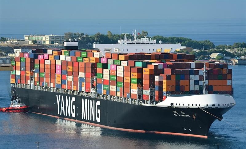 Πλοίο από την Κίνα στα ανοιχτά του Πειραιά - Αδυνατούν να το ελέγξουν για κορονοϊό - Media