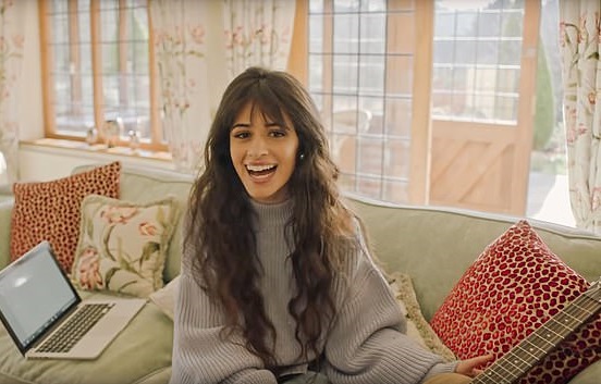 Camila Cabello: Με εμπνέει η «Σταχτοπούτα» (Video) - Media
