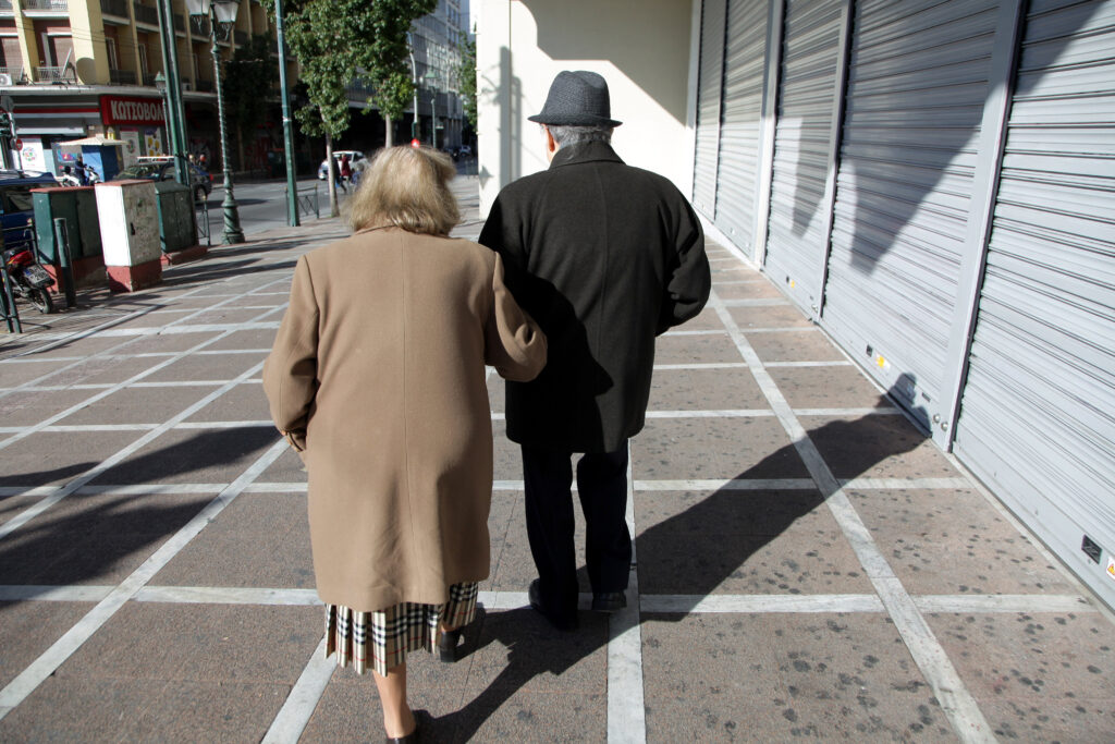 Νέο ασφαλιστικό: Πότε ψηφίζεται και τι ανατροπές φέρνει σε ασφαλισμένους και συνταξιούχους - Media