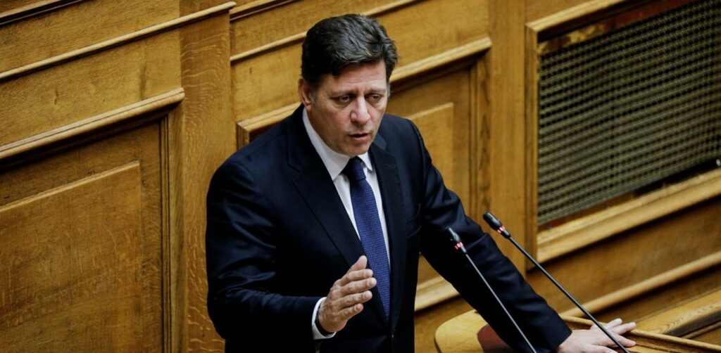 Βαρβιτσιώτης για τις παράνομες επαναπροωθήσεις: Ο ΣΥΡΙΖΑ να μη δίνει μαθήματα ανθρωπισμού στη ΝΔ - Media