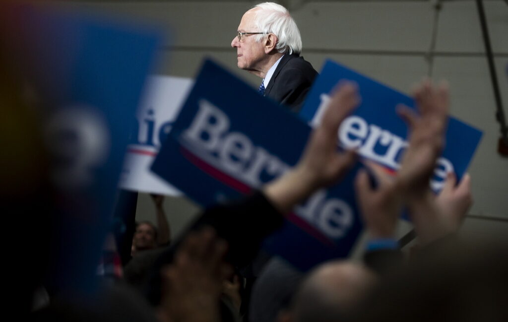 Σάντερς: Στηρίζω Μπάιντεν - Για να νικήσει τον πιο επικίνδυνο πρόεδρο στην σύγχρονη ιστορία των ΗΠΑ - Media