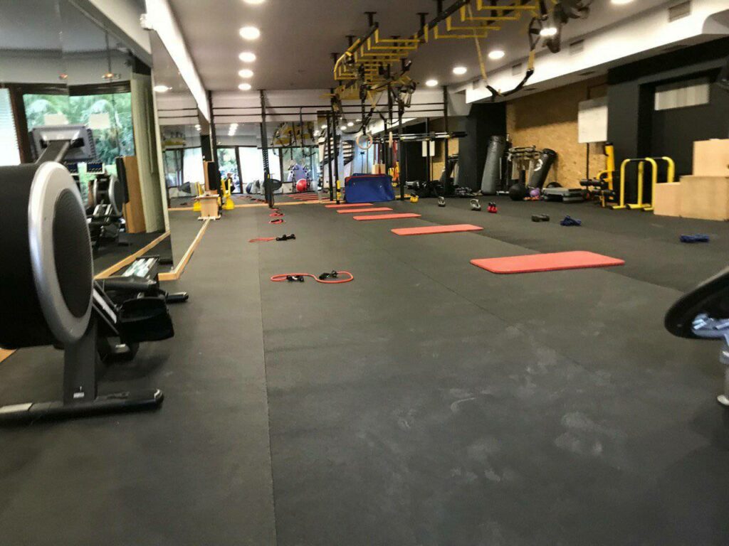 Αλεξανδρούπολη: Επιδειξίας σόκαρε γυναίκα μέσα σε γυμναστήριο! Tης έδειξε τα γεννητικά του όργανα, ενώ αυτή έκανε γυμναστική  - Media