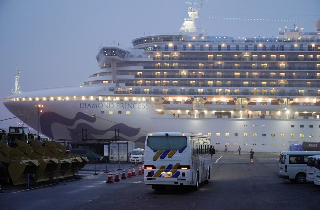 Νεκρός από κορονοϊό πρώην επιβάτης του Diamond Princess - Media