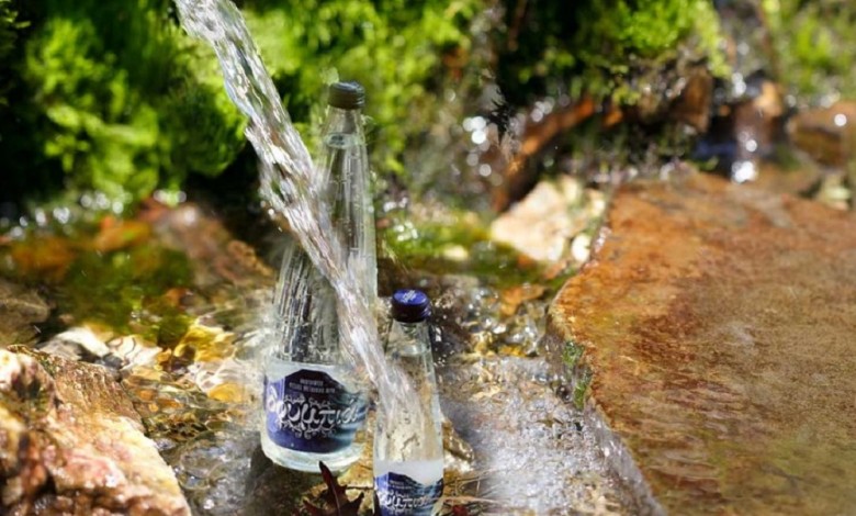 Νέα μάχη Σαββίδη-Δαυίδ για γνωστή εταιρεία εμφιάλωσης νερού που βγαίνει στο «σφυρί» - Media