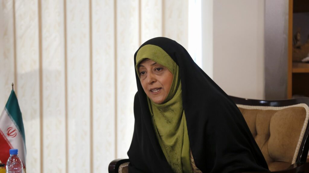 Νέο σοκ στο Ιράν: Θετική στον κορωνοϊό η αντιπρόεδρος της χώρας - Media