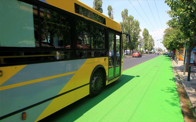 Τροχαία: Aυξάνονται οι κλήσεις εντός λεωφορειολωρίδων - «Γράφουν» και οι κάμερες του ΟΑΣΑ - Media