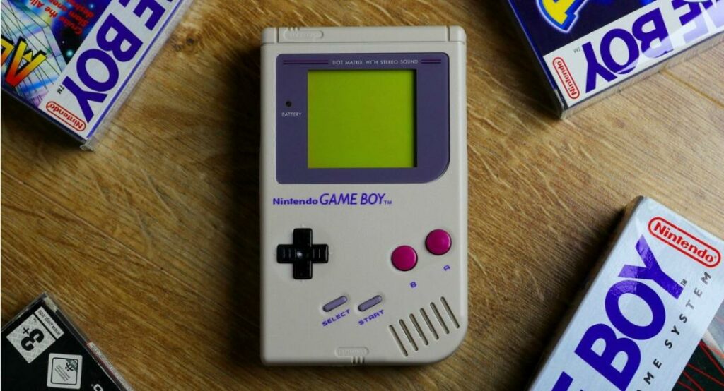 Ιαπωνία: Η Nintendo έστειλε καινούργιο κλασσικό Game Boy σε 95χρονη gamer! - Media