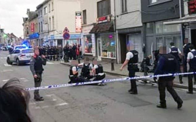 Επίθεση με μαχαίρι και στο Βέλγιο - Δύο τραυματίες, η αστυνομία πυροβόλησε τον δράστη - Media