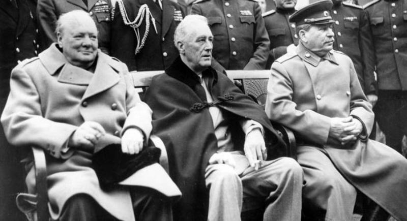 Σαν σήμερα 75 χρόνια από τη διάσκεψη της Γιάλτας - Όταν οι τρεις μεγάλοι μοίρασαν τον κόσμο  - Media