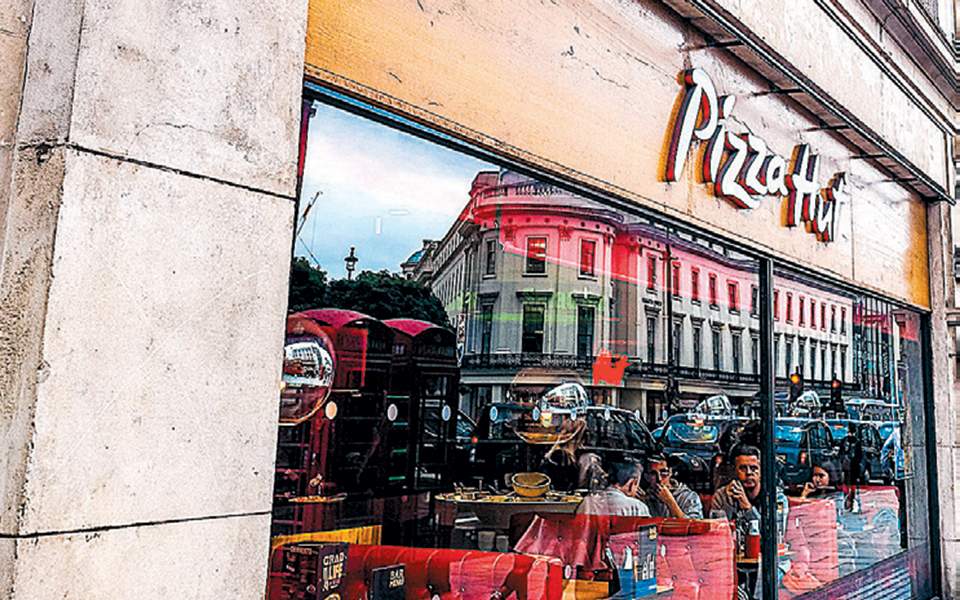 Pizza Hut: Στα όρια της χρεοκοπίας ένα από τα μεγαλύτερα franchise στον κόσμο  - Media