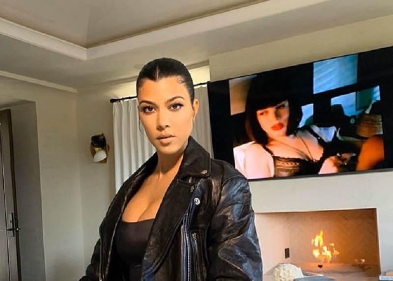 Συμβουλές της Κόρτνεϊ Καρντάσιαν για τα σεξουαλικά βοηθήματα και την σεξουαλική ικανοποίηση (Photos) - Media