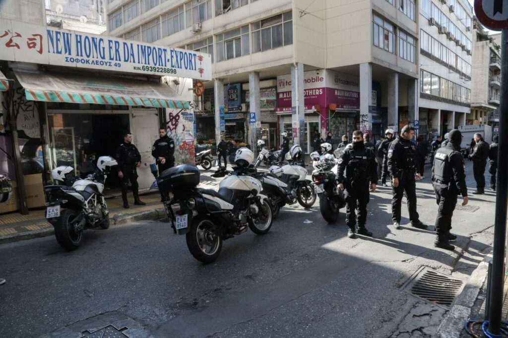 Βίντεο ντοκουμέντο από την άγρια συμπλοκή με έναν νεκρό στην Ομόνοια - Media