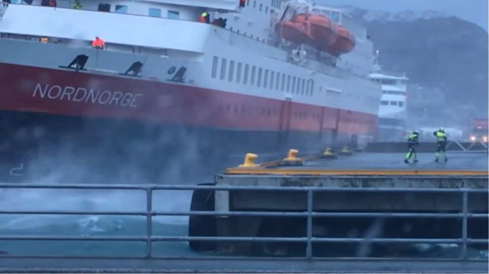 Η αριστοτεχνική πρόσδεση κρουαζιερόπλοιου υπό θυελλώδεις ανέμους στη Νορβηγία (Video) - Media