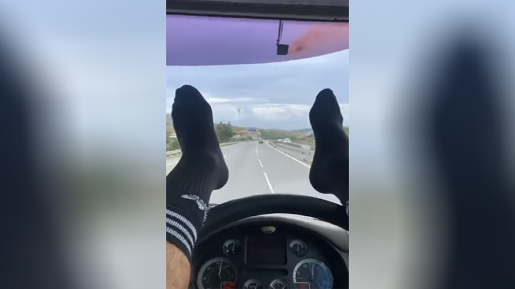 Κύπρος: Στη φυλακή ο 43χρονος που οδηγούσε φορτηγό με τα... πόδια - Media