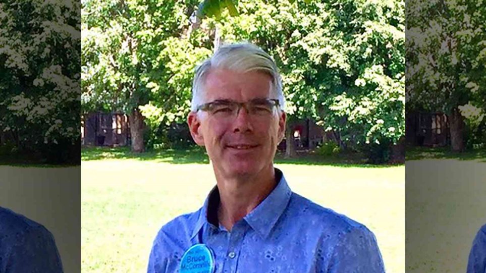 Καναδός έκαψε 1 εκατ. δολάρια για να μην πληρώσει διατροφή στην πρώην σύζυγό του - Media