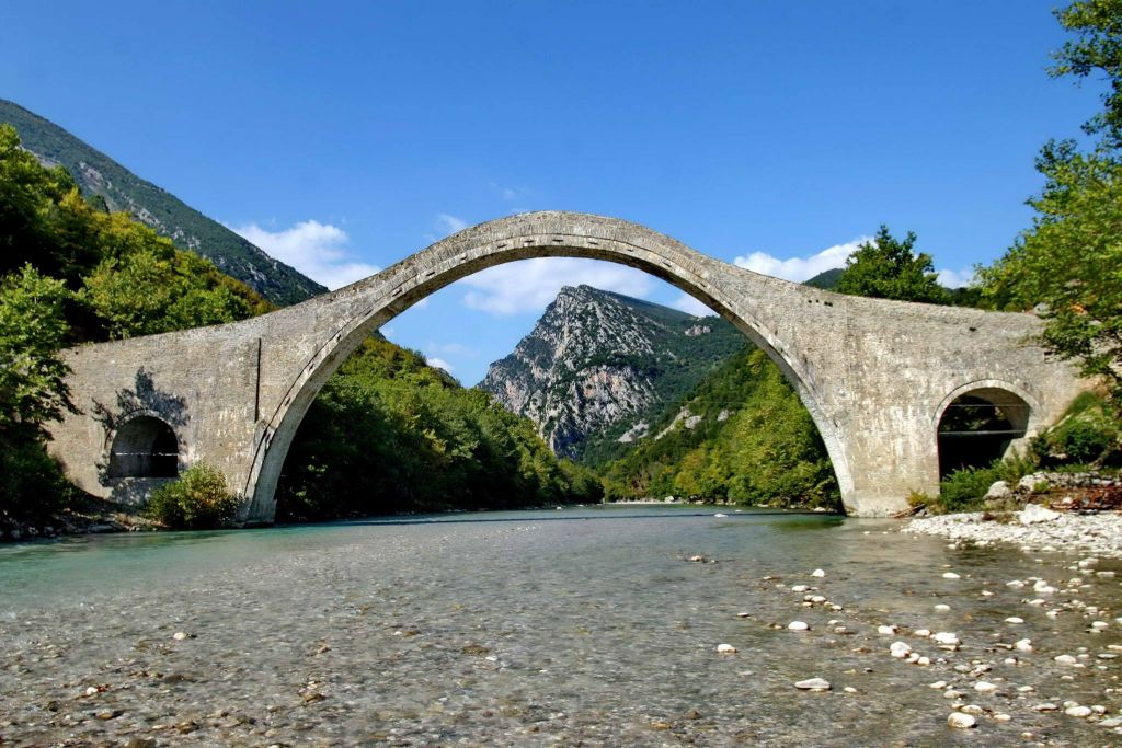 Γεφύρι Πλάκας : Ολοκληρώθηκε το έργο αποκατάστασης του ιστορικού γεφυριού - Media