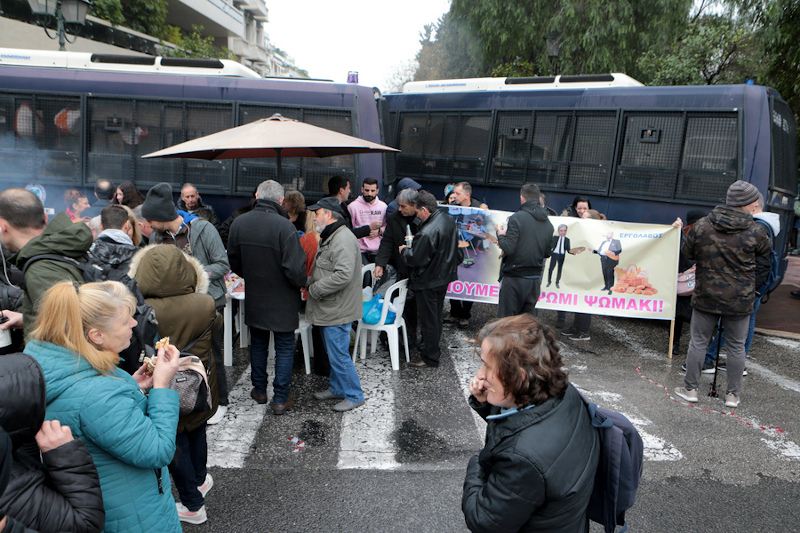 Τσικνοπέμπτη στο Μαξίμου κάνουν οι καθαρίστριες του Δρομοκαΐτειου - Media