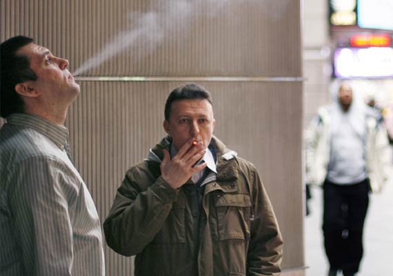 Ισπανία: Δικαστήριο δικαίωσε εταιρεία που έκοβε τον μισθό σε όσους έκαναν διάλειμμα για καφέ και τσιγάρο! - Media