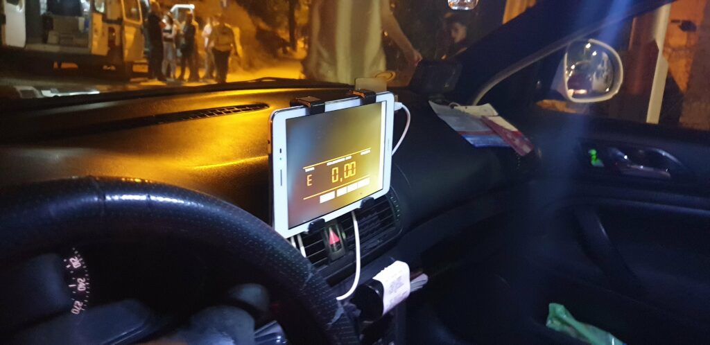 Θεσσαλονίκη: Είχαν βάλει ταξίμετρα «μαϊμού» σε ταξί (Photos) - Media