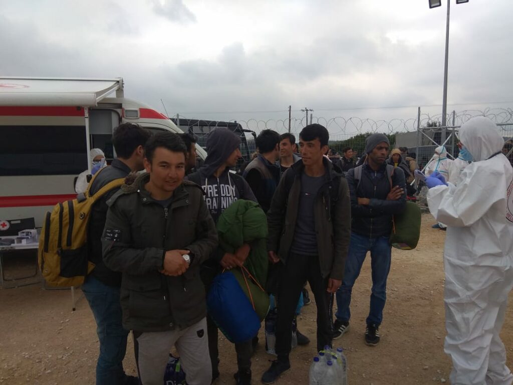 Μεταφέρθηκαν στη Μαλακάσα οι 436 μετανάστες - Media