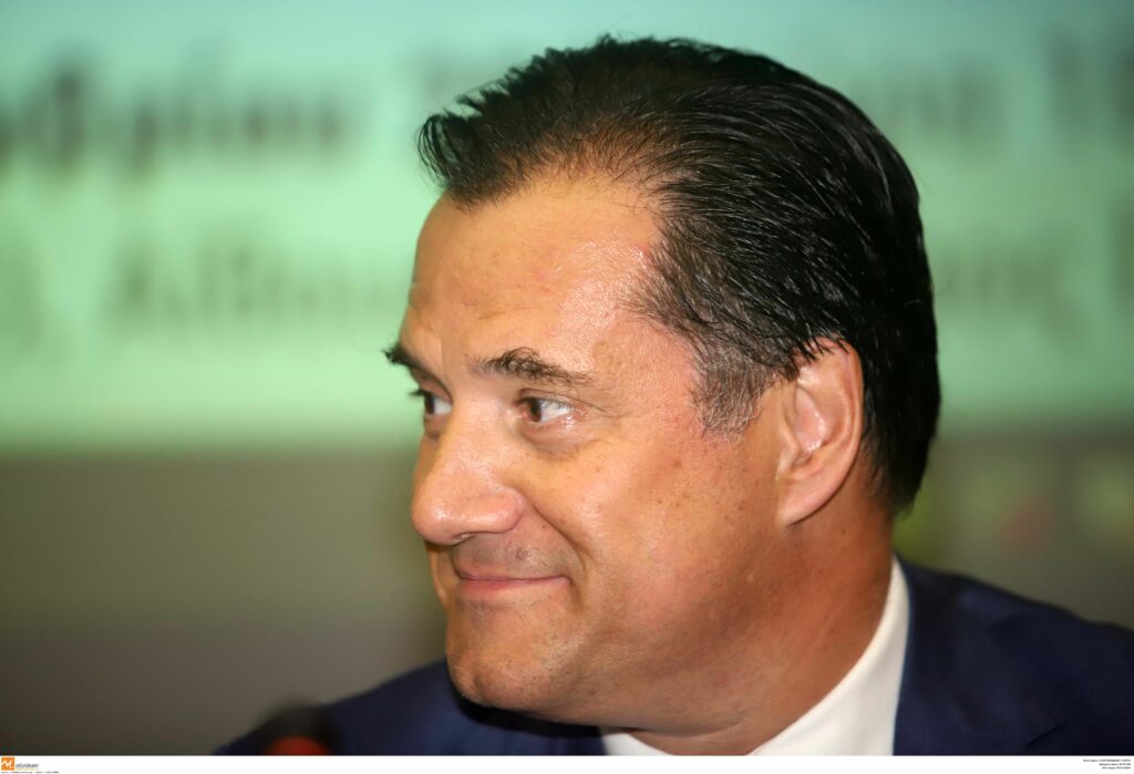 Άδωνις για επίδομα 400€: Όταν καθόμαστε σπίτι τα έξοδα είναι λιγότερα (Video) - Media