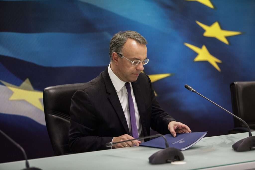 Σταϊκούρας στον ΑΝΤ1: Θα πάρουμε και άλλα μέτρα, θα δούμε για το «μαξιλάρι» των 35 δισ. ευρώ - Media