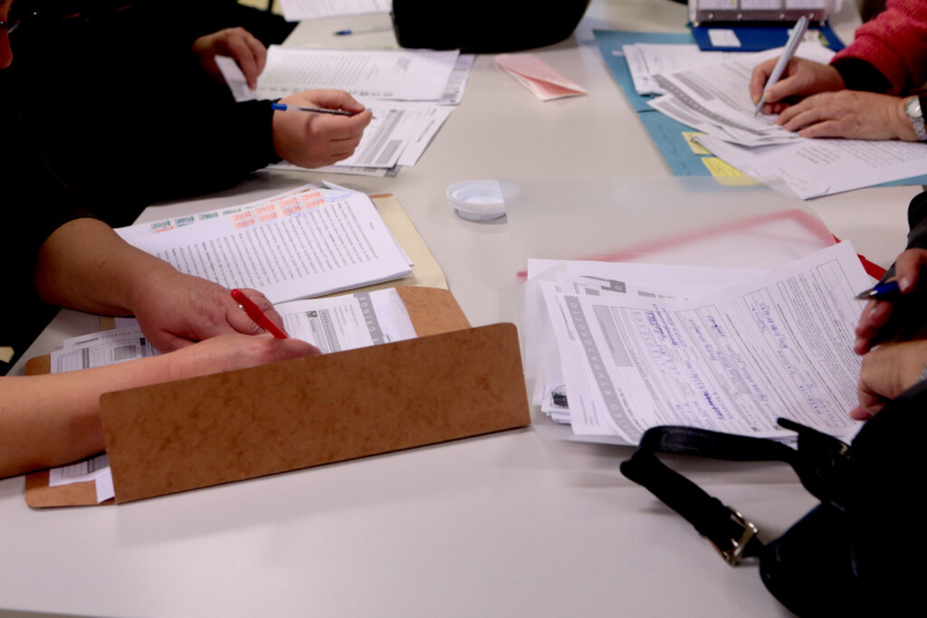 Εφορία: Σε διασταυρώσεις εισοδημάτων, καταθέσεων και ακινήτων προχωράει η ΑΑΔΕ - Media