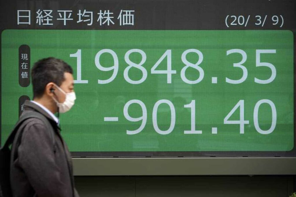 Κορωνοϊός: Πτωτικά τα διεθνή χρηματιστήρια - Το πετρέλαιο βυθίζεται κοντά στα 30 δολ. - Media