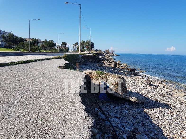 Πάτρα: Καταρρέει το πιο δημοφιλές πεζοδρόμιο για τζόγκινγκ (Photos) - Media