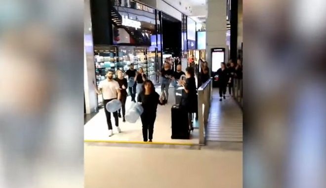 Κορωνοϊός: Εργαζόμενοι σε εμπορικό κέντρο της Αργεντινής φωνάζουν σε πελάτες να πάνε σπίτια τους (video) - Media