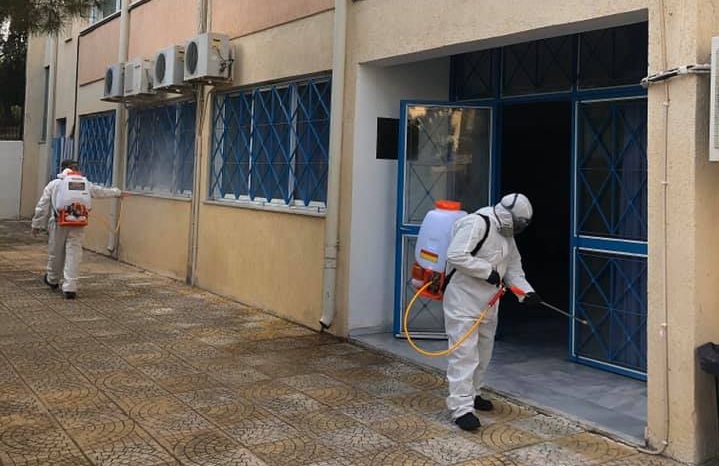 Κορωνοϊός: Θετικό το δείγμα σε κηδεμόνα μαθητή στη Δάφνη - Στα 45 τα κρούσματα στην Ελλάδα - Media