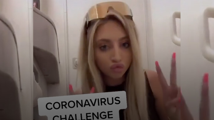 Η ανοησία είναι ανίκητη: Κάνουν «coronovirus challenge» και γλείφουν καπάκια λεκάνης (Video) - Media