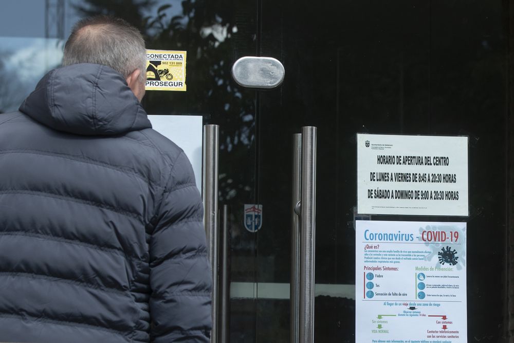 Κορωνοϊός: Πάνω από 900 κρούσματα στην Ισπανία - Κλείνουν τα σχολεία στη Χώρα των Βάσκων - Media