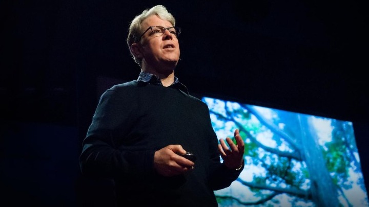 Ο συγγραφέας Ρίτσαρντ Πρέστον για τα διδάγματα από την επιδημία του Έμπολα - Media