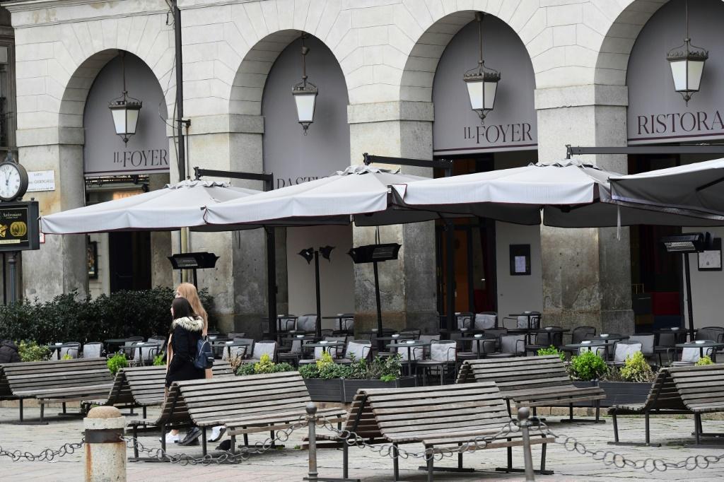 Κορονοϊός: Ξανανοίγουν καφέ, μπαρ και εστιατόρια στην Ιταλία - Οι πελάτες θα πρέπει να κρατούν απόσταση ασφαλείας  - Media