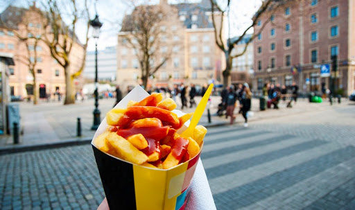 Oι τηγανιτές πατάτες «γλύτωσαν» από τα μέτρα κατά του κορονοϊού - Media