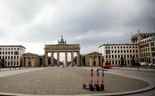 Κορωνοϊός-Γερμανία: Σχεδόν 24.000 τα κρούσματα - Στους 92 έφτασαν οι νεκροί - Media