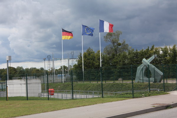 Τι γίνεται τελικά στα γαλλογερμανικά σύνορα; «Κλείνουν», λένε οι Γερμανοί, «απλώς πιο αυστηροί έλεγχοι» λένε οι Γάλλοι - Media
