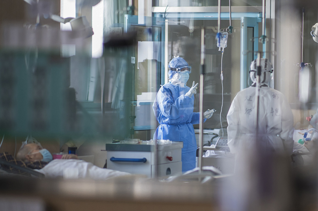 Κορωνοϊός: Τρομακτικές μαρτυρίες γιατρών – Ασθενείς 30 και 40 ετών σε σοβαρή κατάσταση - Media