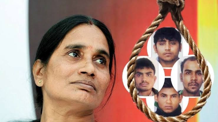 Iνδία: Απαγχονίστηκαν οι 4 βιαστές και δήμιοι 23χρονης φοιτήτριας - Η υπόθεση συγκλόνισε τη χώρα το 2012 - Media